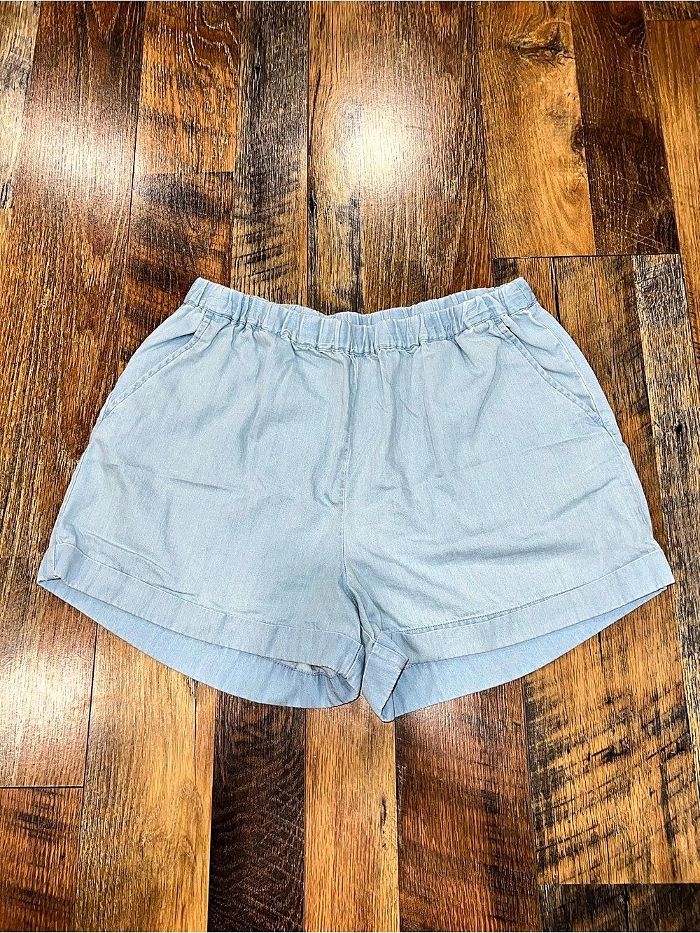 Forever 21 Shorts in Blue Size Medium